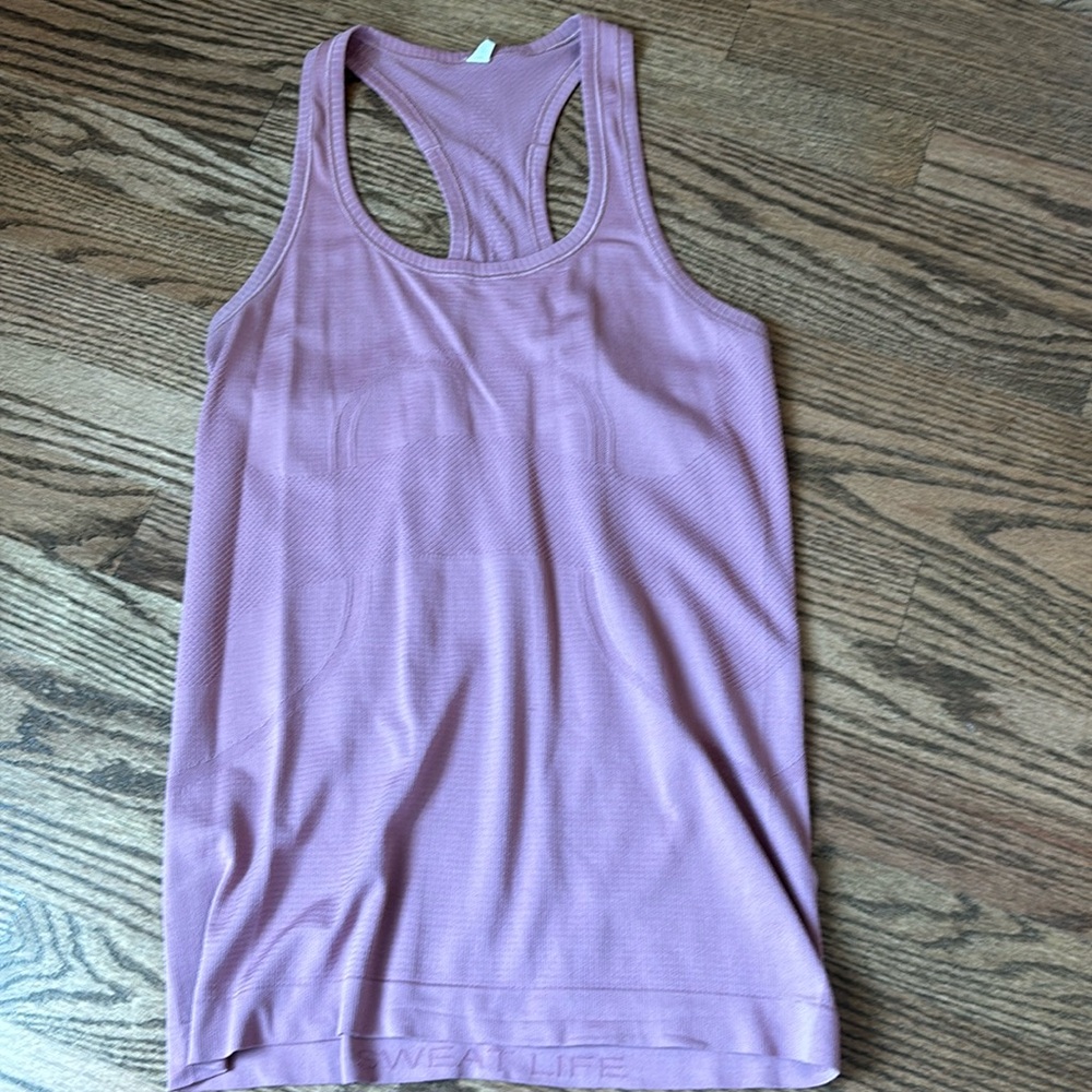 Lululemon mauve tank top size 4 (MAUVE not purple)